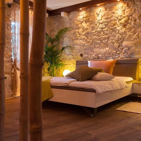 Where Tradition Meet Trends Apartment *